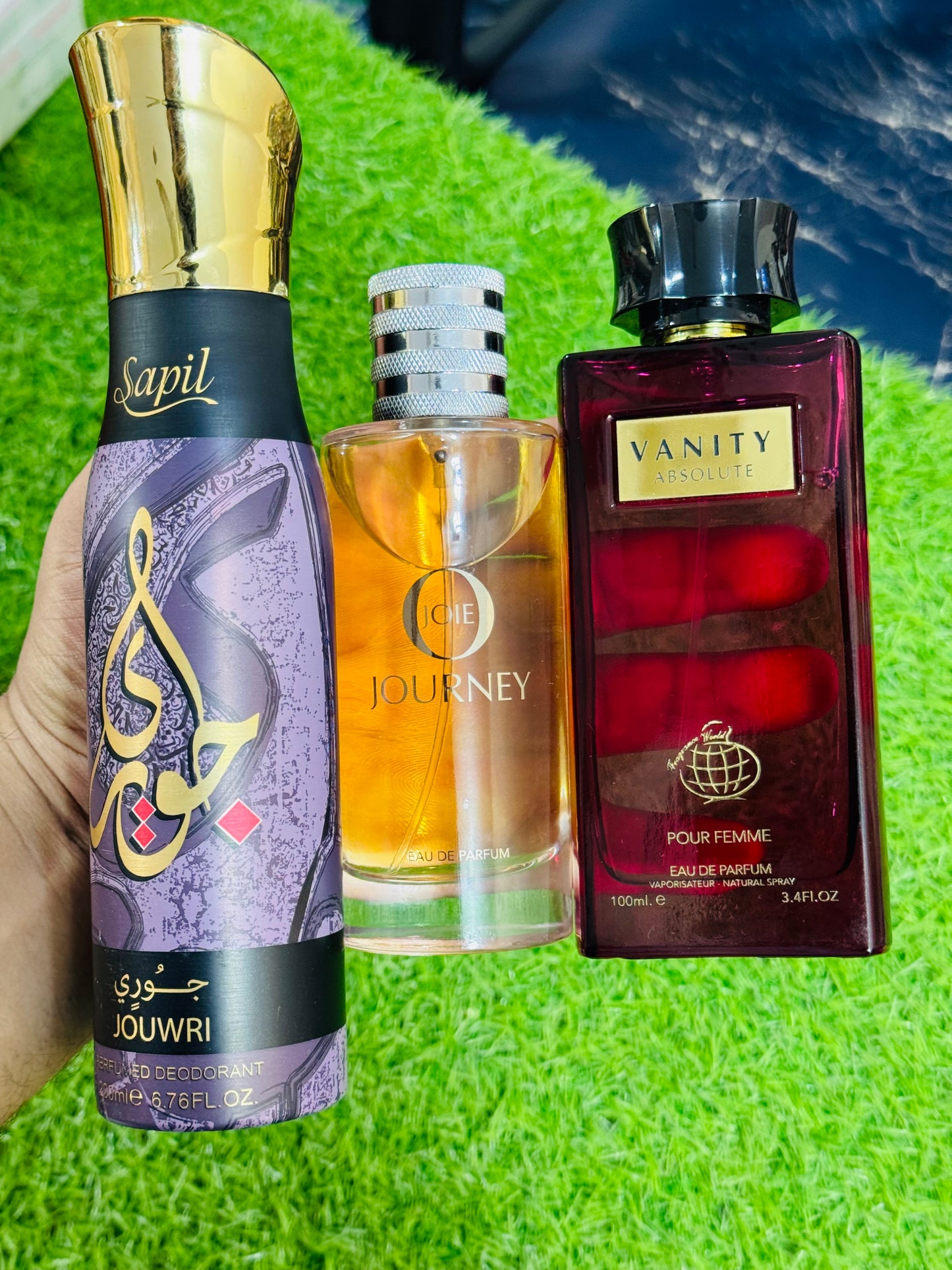 Deals of 2 luxury perfumes 100 ML one spray gift 200 ML (allow to open)